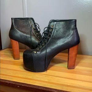 Jeffrey Campbell’s Lita bootie